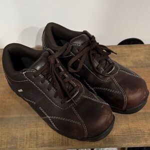 Avenger Brown Leather Lace-Up Oxford Sneakers